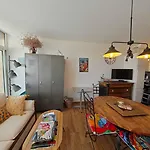 Apartament Vos Les Pieds Dans Le Sable. Saint-Pierre-la-Mer (Aude)