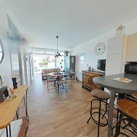 Apartamento Vos Les Pieds Dans Le Sable. Saint-Pierre-la-Mer (Aude)