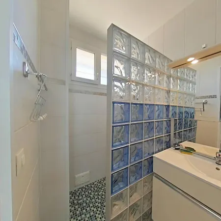 Vos Les Pieds Dans Le Sable. Apartment